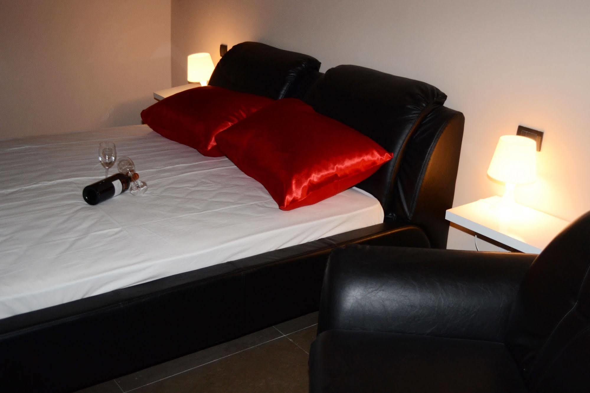 Hotel Metropolitan By Belgrade Arena Bagian luar foto